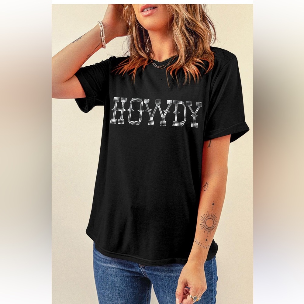 Black “Howdy” Rhinestone T shirt. New w/o tags